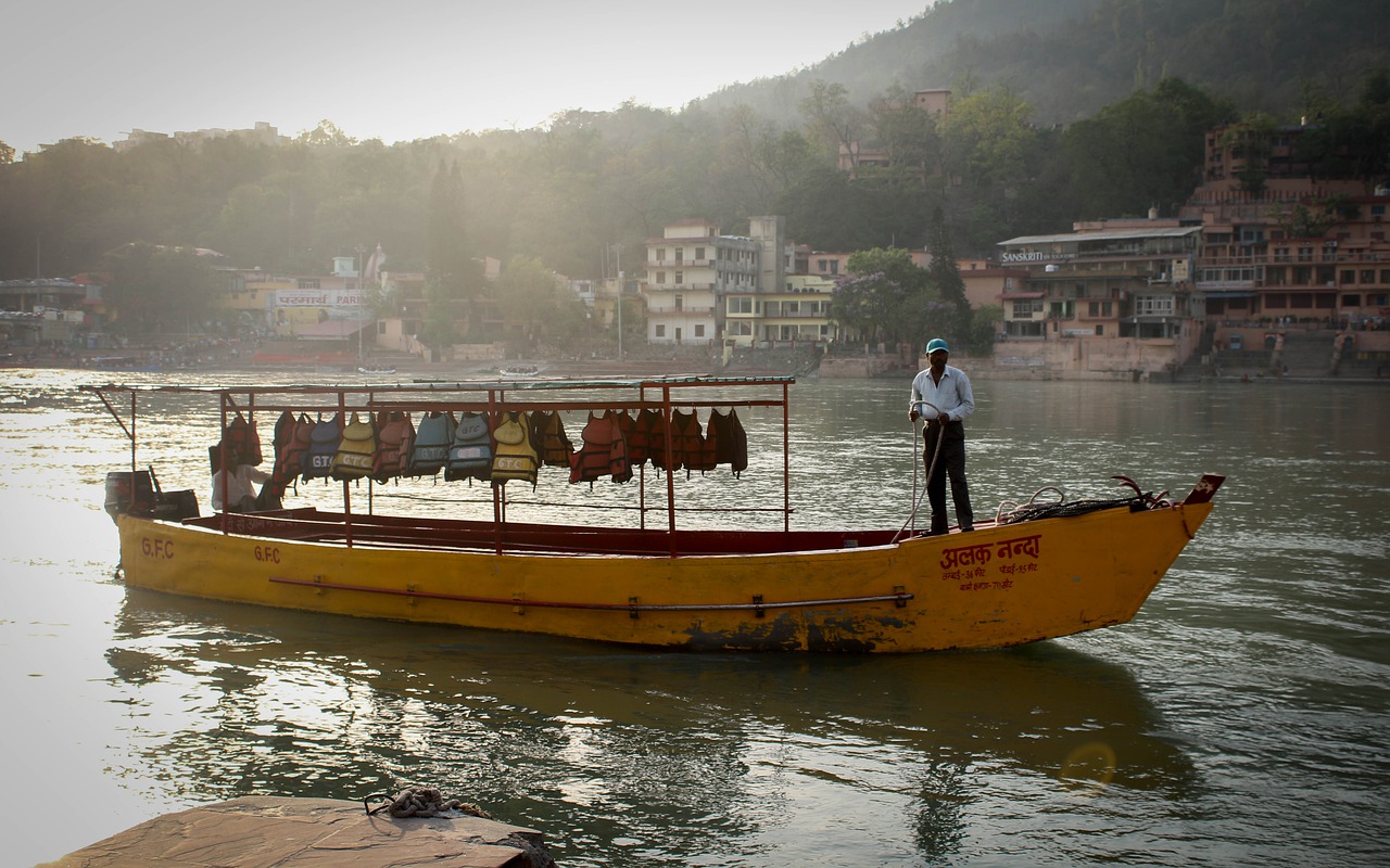 Rafting on the ganges in rishikesh