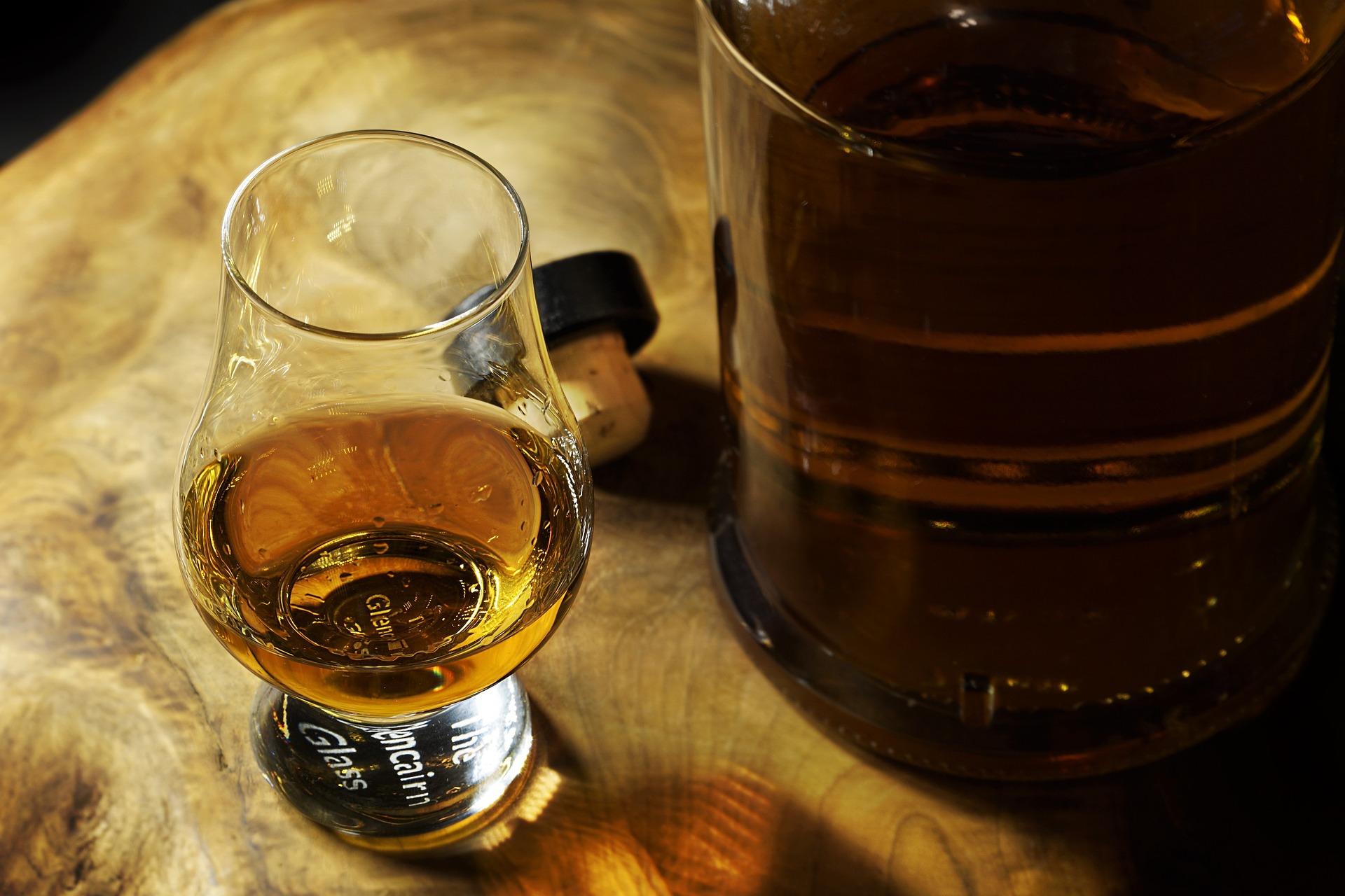 whiskey tour on Dingle